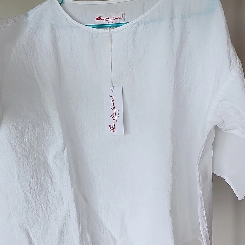 Manuelle White Linen Top. - Picture 6 of 6